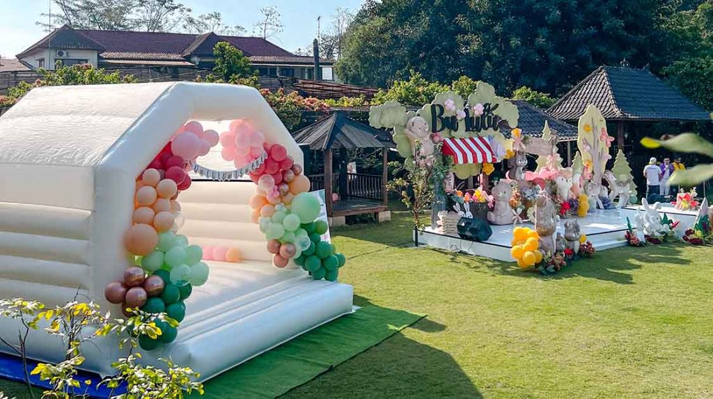 white bouncy castle indonesia